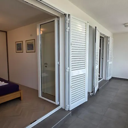 House Hlad Semesterbostad Baška